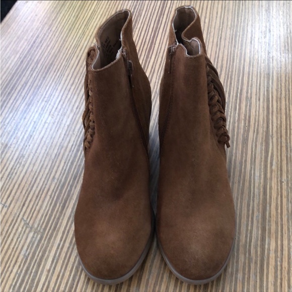 Reaction Kennerh Cole Suede Leather Fringe Booties Boots 6.5 - Picture 2 of 8